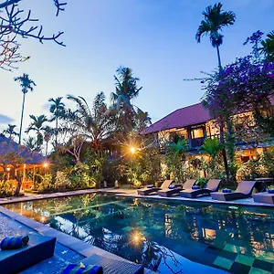 Hotel By Prasi ***
